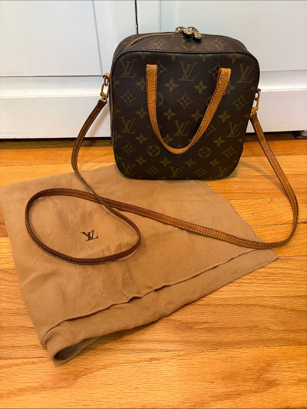 ✨LOUIS VUITTON✨ Authentic Monogram Spontini Crossbody 2 Way Strap With Dust Bag
